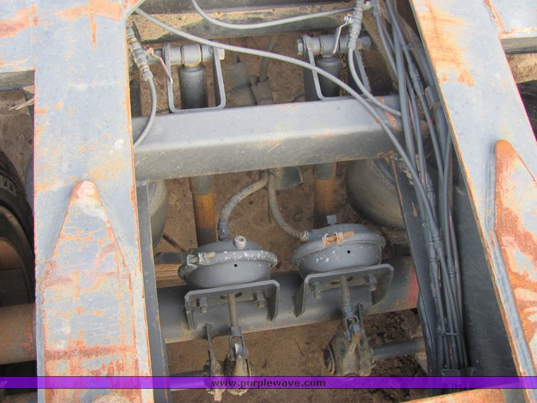 image for item 3573 1988 Trail King dropdeck trailer