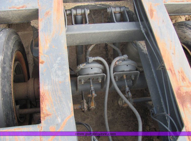 image for item 3573 1988 Trail King dropdeck trailer