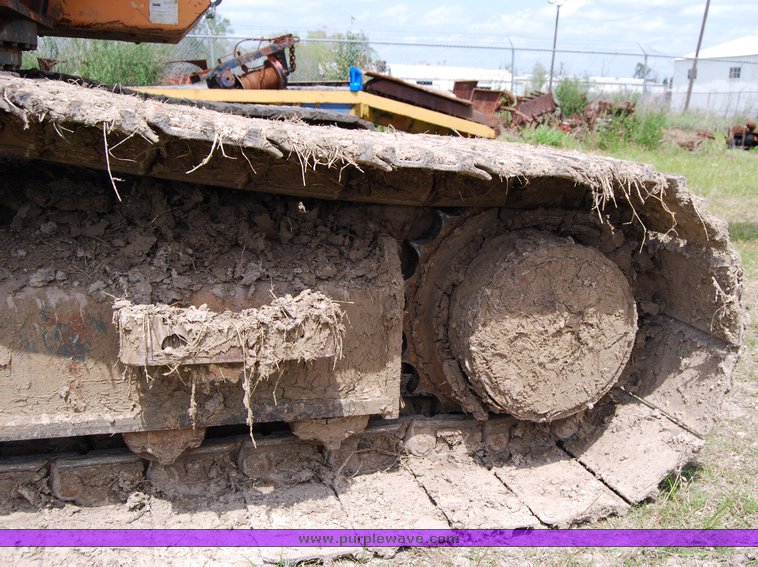 image for item 3575 2005 Case CX210 excavator
