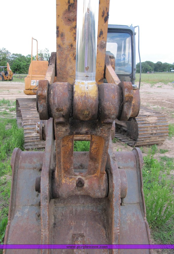 image for item 3575 2005 Case CX210 excavator