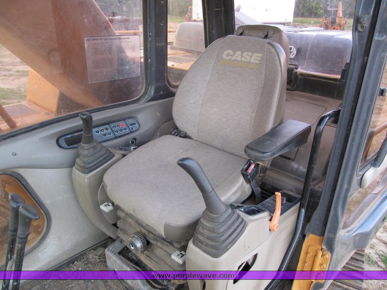 image for item 3575 2005 Case CX210 excavator