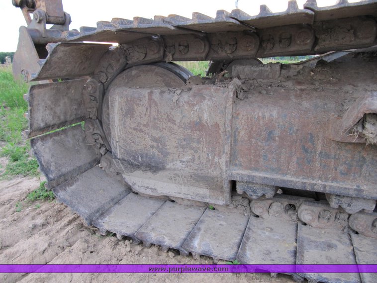 image for item 3575 2005 Case CX210 excavator