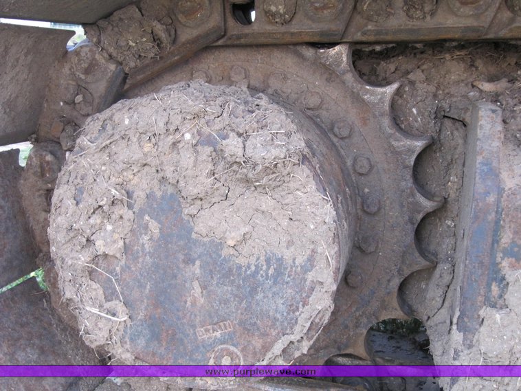 image for item 3575 2005 Case CX210 excavator