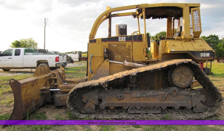 image for item 3576 1998 Caterpillar D6M dozer