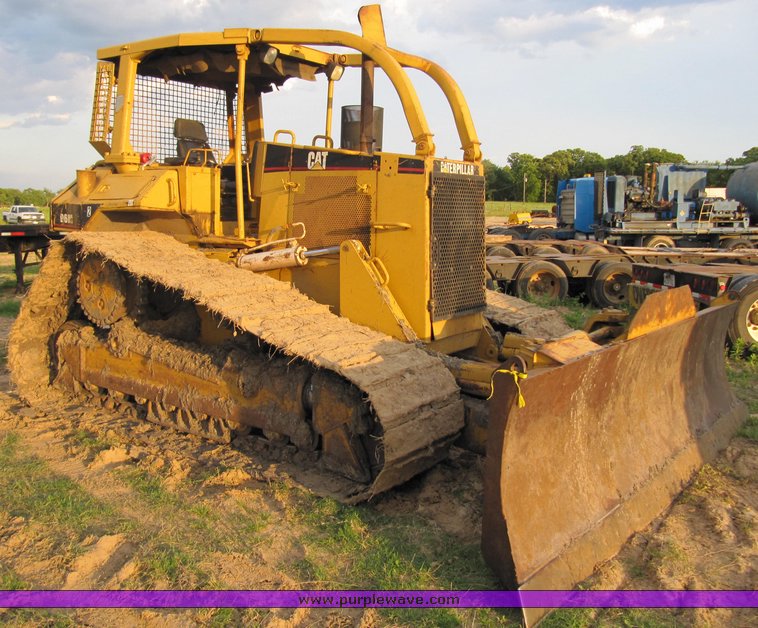 image for item 3576 1998 Caterpillar D6M dozer