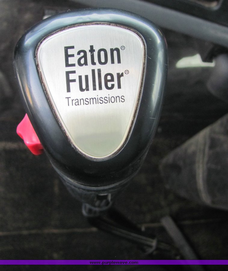 image for item 3603 2004 International 7500 dump truck