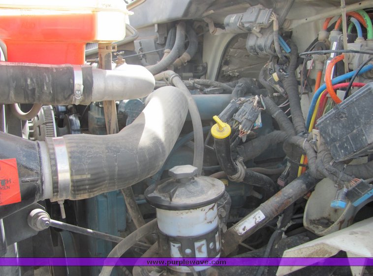 image for item 3603 2004 International 7500 dump truck