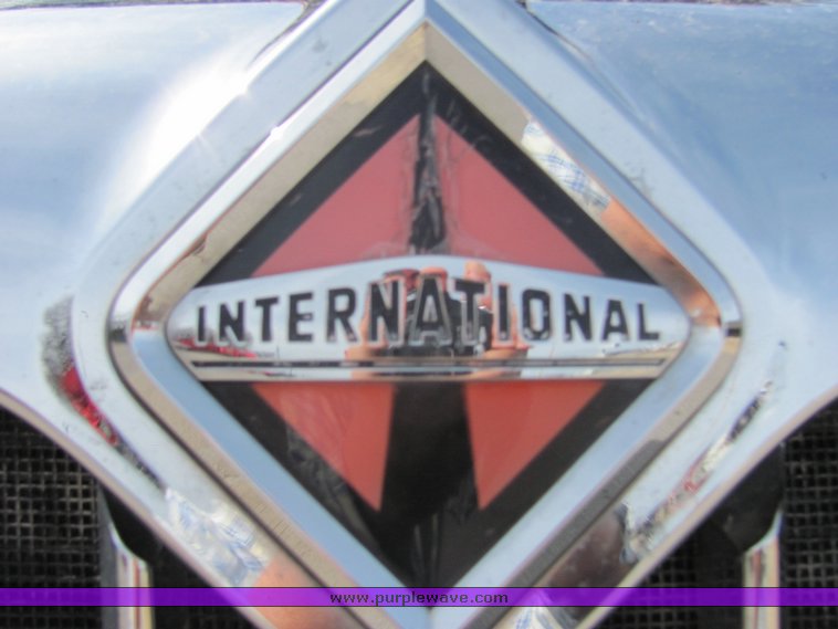 image for item 3603 2004 International 7500 dump truck