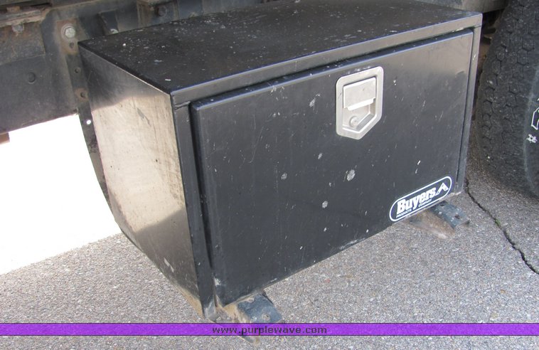 image for item 3603 2004 International 7500 dump truck