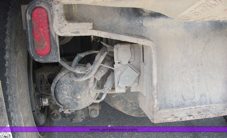 image for item 3603 2004 International 7500 dump truck