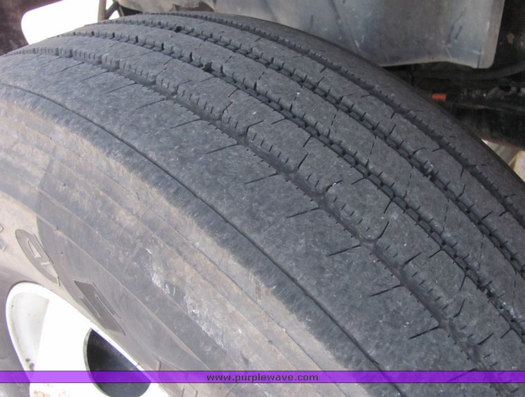 image for item 3603 2004 International 7500 dump truck