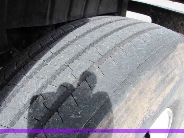 image for item 3603 2004 International 7500 dump truck