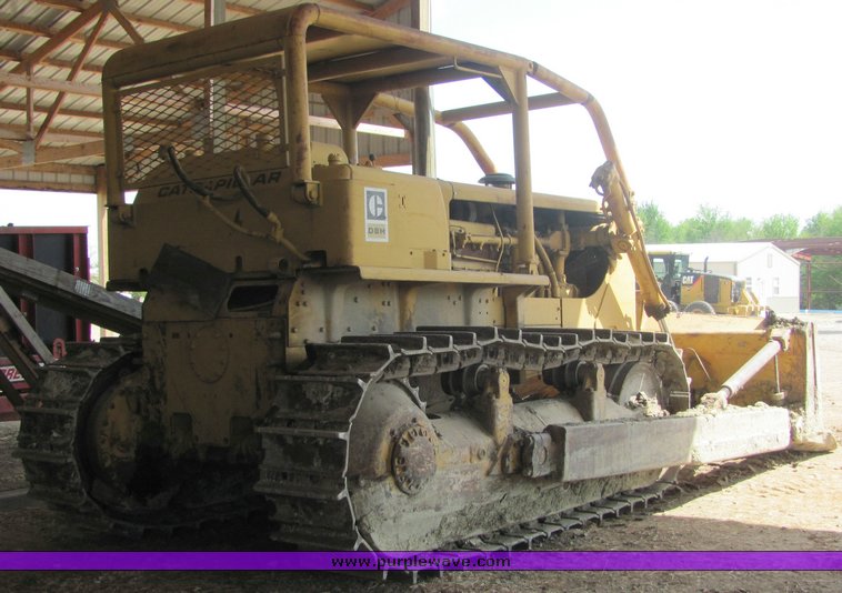 image for item 3606 Caterpillar D8H tracked dozer
