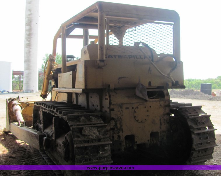 image for item 3606 Caterpillar D8H tracked dozer