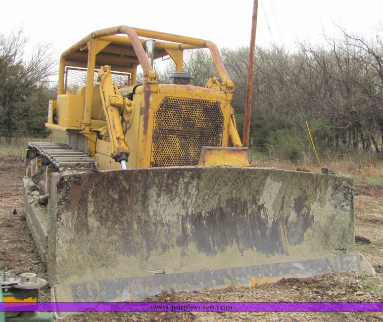 image for item 3606 Caterpillar D8H tracked dozer