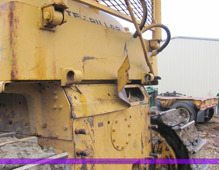 image for item 3606 Caterpillar D8H tracked dozer