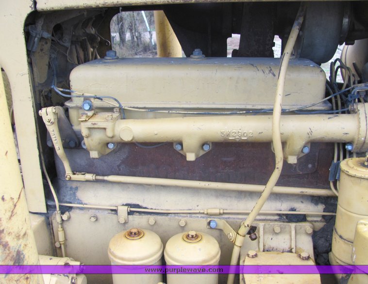 image for item 3606 Caterpillar D8H tracked dozer