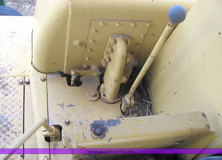 image for item 3606 Caterpillar D8H tracked dozer