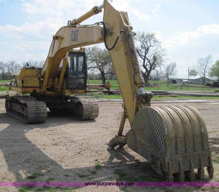 image for item 4701 1993 Caterpillar 320 excavator