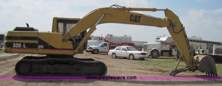 image for item 4701 1993 Caterpillar 320 excavator