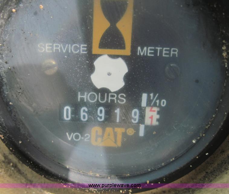 image for item 4701 1993 Caterpillar 320 excavator