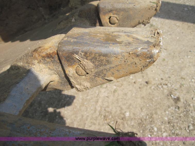 image for item 4701 1993 Caterpillar 320 excavator