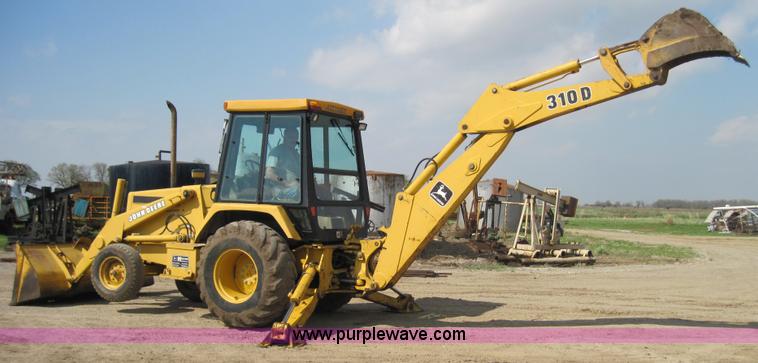 image for item 4703 1993 John Deere 310D backhoe