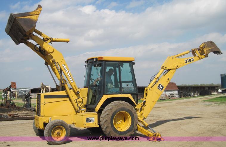 image for item 4703 1993 John Deere 310D backhoe