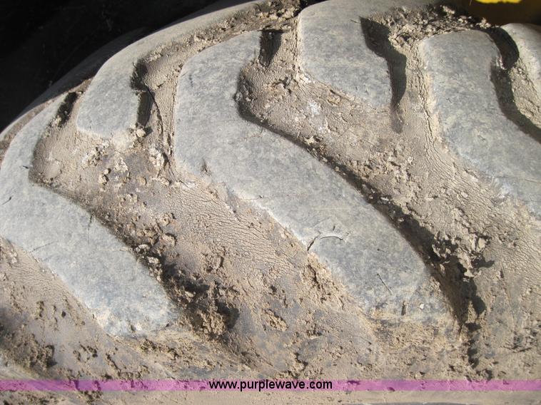 image for item 4703 1993 John Deere 310D backhoe