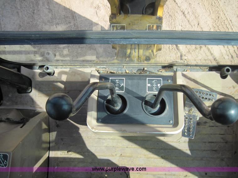 image for item 4703 1993 John Deere 310D backhoe