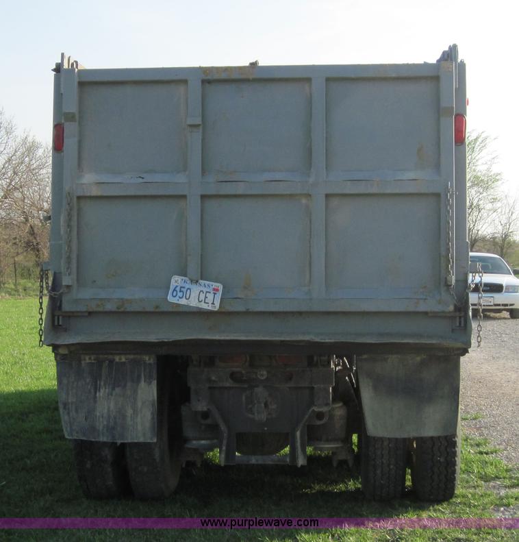 image for item 4706 1994 Freightliner Conventional FLD120 tandem axle dump truck