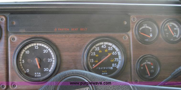 image for item 4706 1994 Freightliner Conventional FLD120 tandem axle dump truck