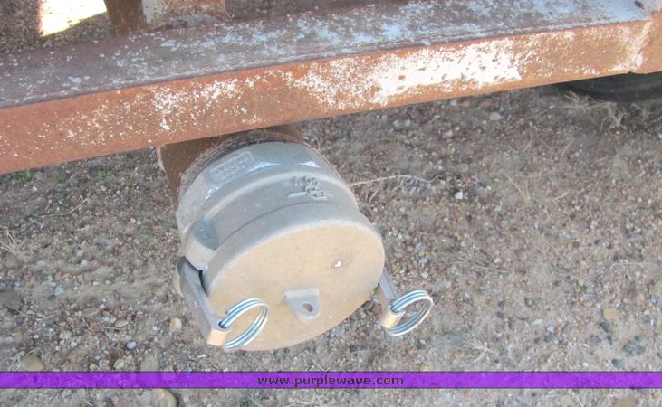 image for item 5001 1965 Fruehauf pneumatic tandem axle trailer