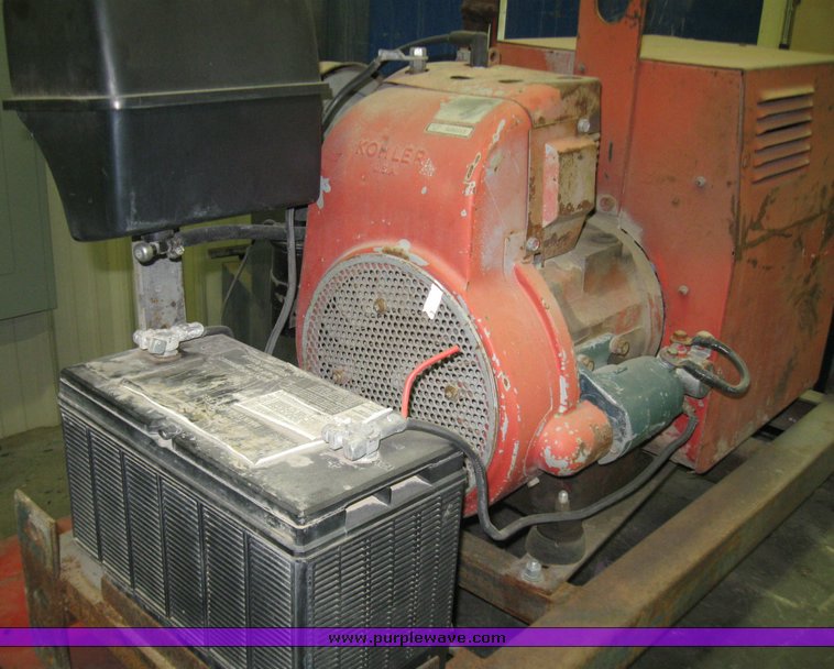 image for item 5600 Lincoln Weldanpower 150 welder generator