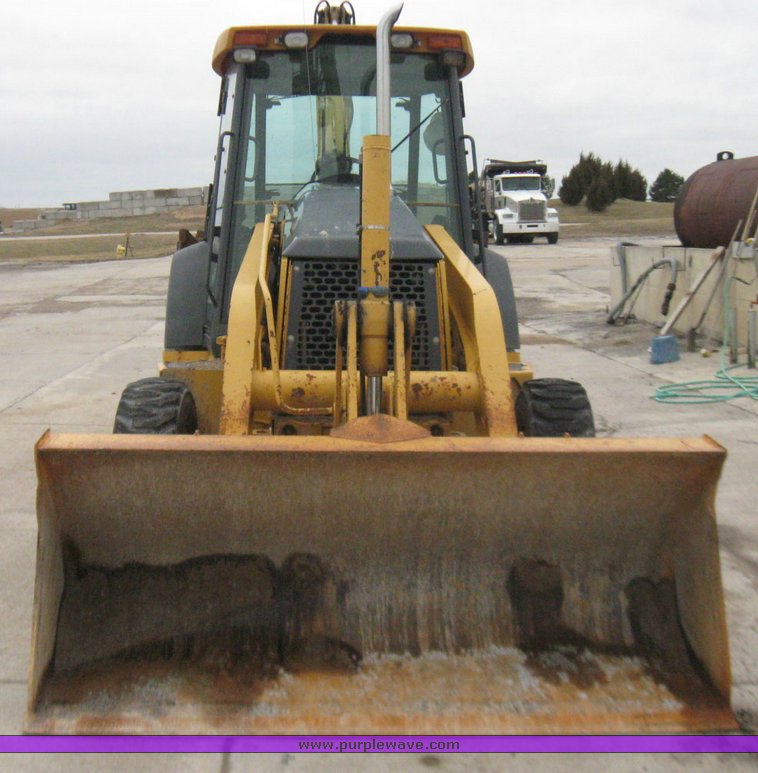 image for item 5728 2003 John Deere 310SG backhoe loader