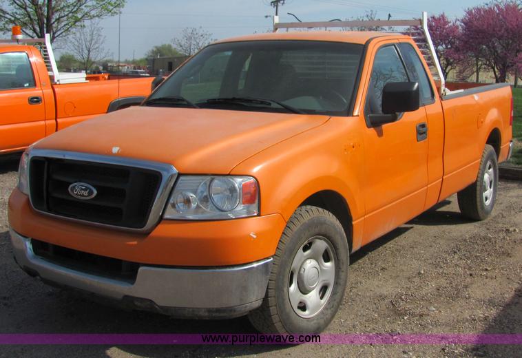 image for item 6030 2004 Ford F150 pickup