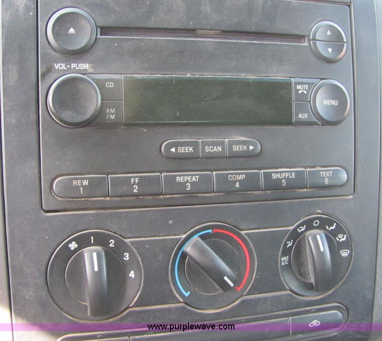 image for item 6030 2004 Ford F150 pickup