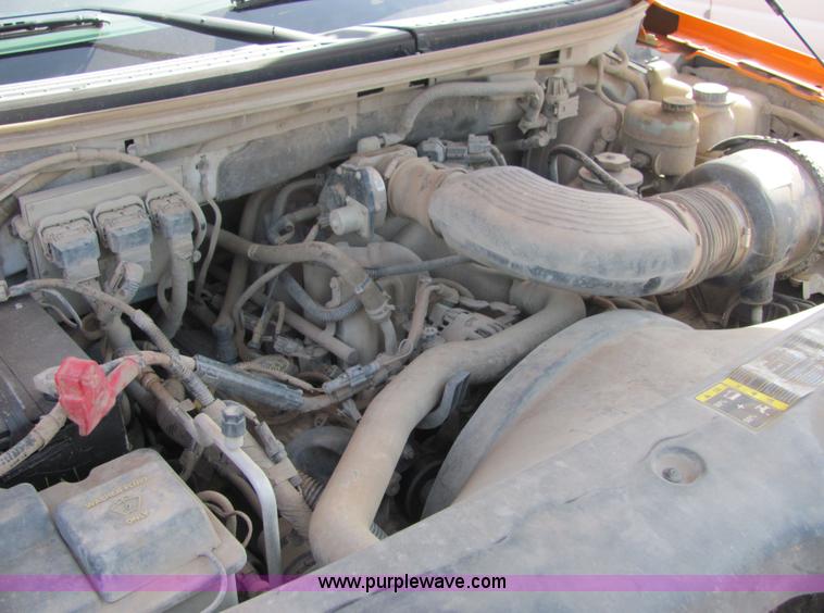 image for item 6030 2004 Ford F150 pickup