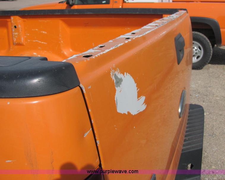 image for item 6030 2004 Ford F150 pickup