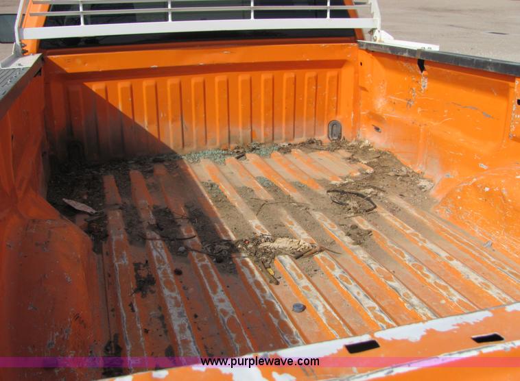 image for item 6030 2004 Ford F150 pickup