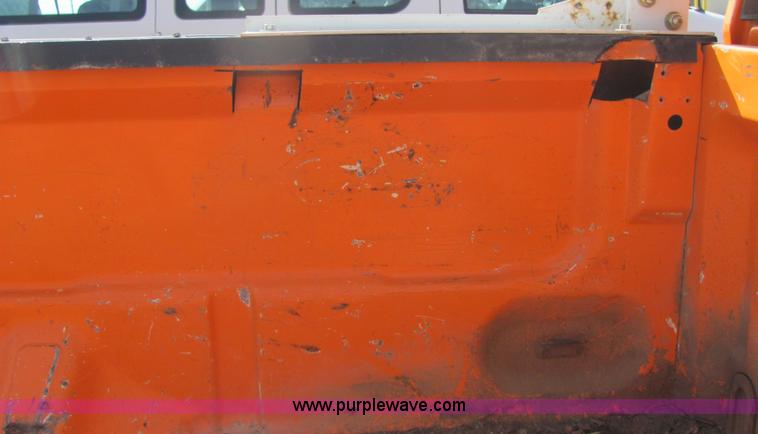 image for item 6030 2004 Ford F150 pickup