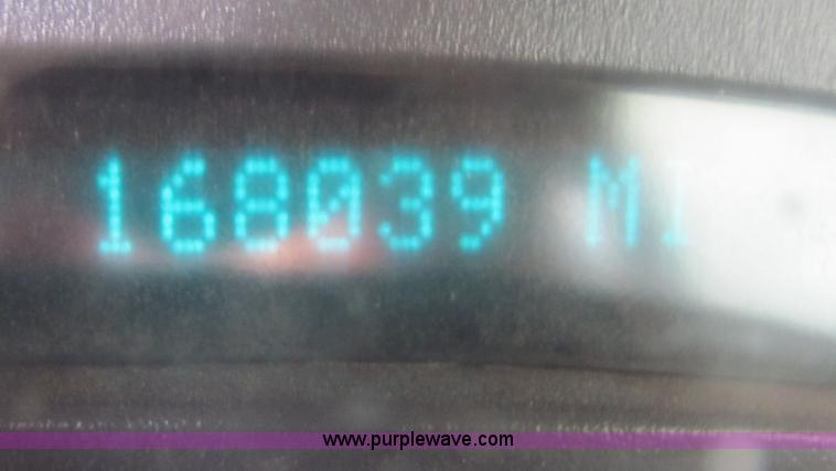 image for item 6032 2003 Chevrolet C2500 Silverado pickup