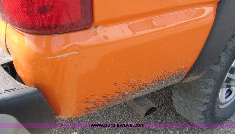 image for item 6032 2003 Chevrolet C2500 Silverado pickup