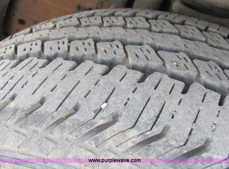 image for item 6033 2005 Ford F350 Super Duty pickup