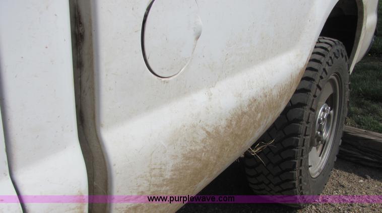 image for item 6033 2005 Ford F350 Super Duty pickup