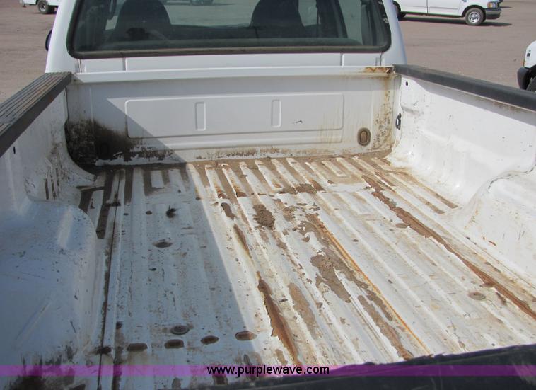 image for item 6033 2005 Ford F350 Super Duty pickup
