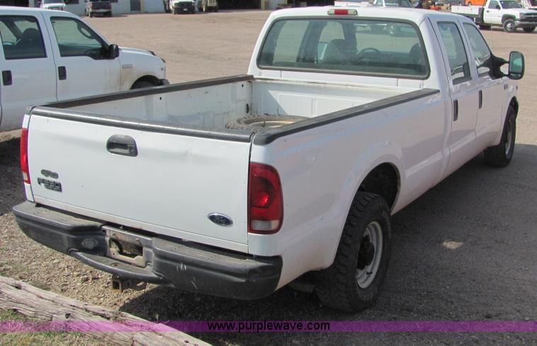 image for item 6034 2004 Ford F250 Super Duty pickup