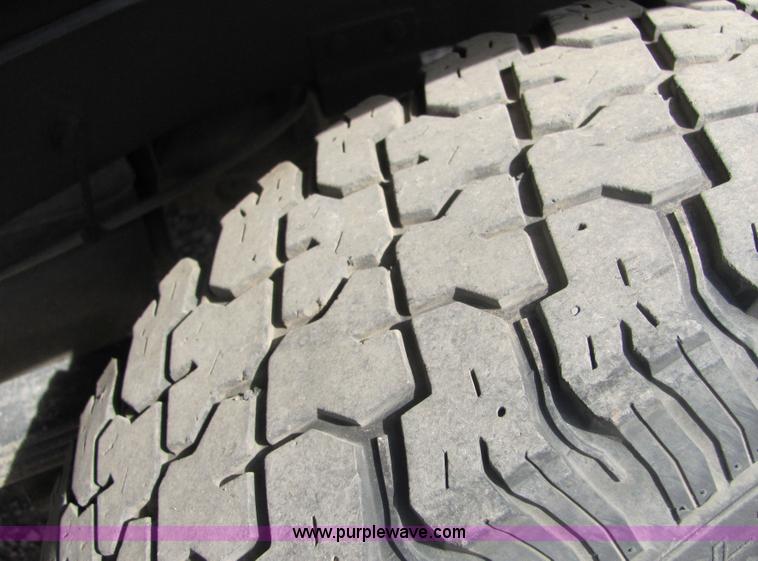 image for item 6034 2004 Ford F250 Super Duty pickup