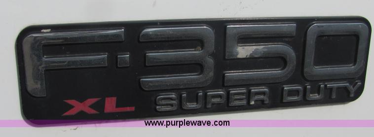 image for item 6034 2004 Ford F250 Super Duty pickup
