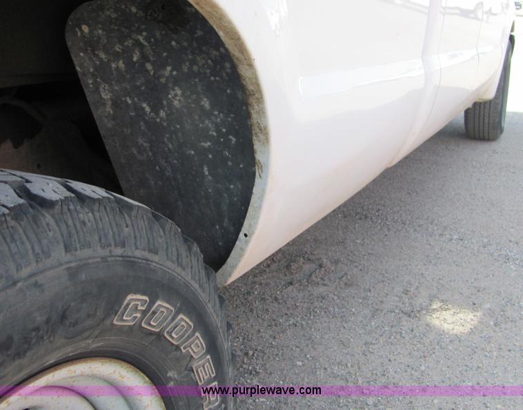 image for item 6034 2004 Ford F250 Super Duty pickup